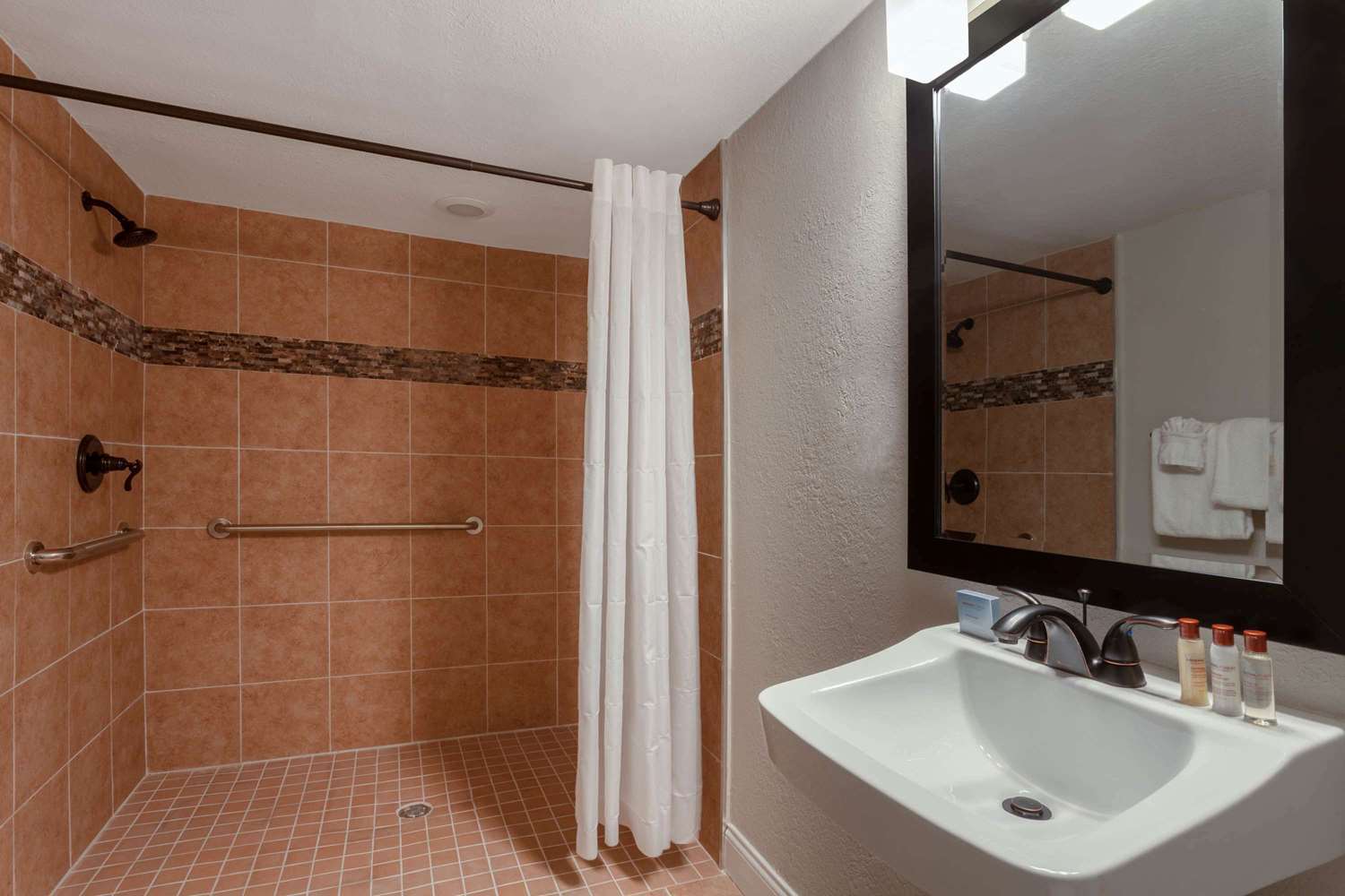 Hawthorn Suites By Wyndham Kissimmee Gateway Eksteriør billede